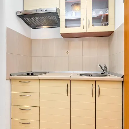 Studio Uvala Pokrivenik 2073d * Jelsa (Hvar)